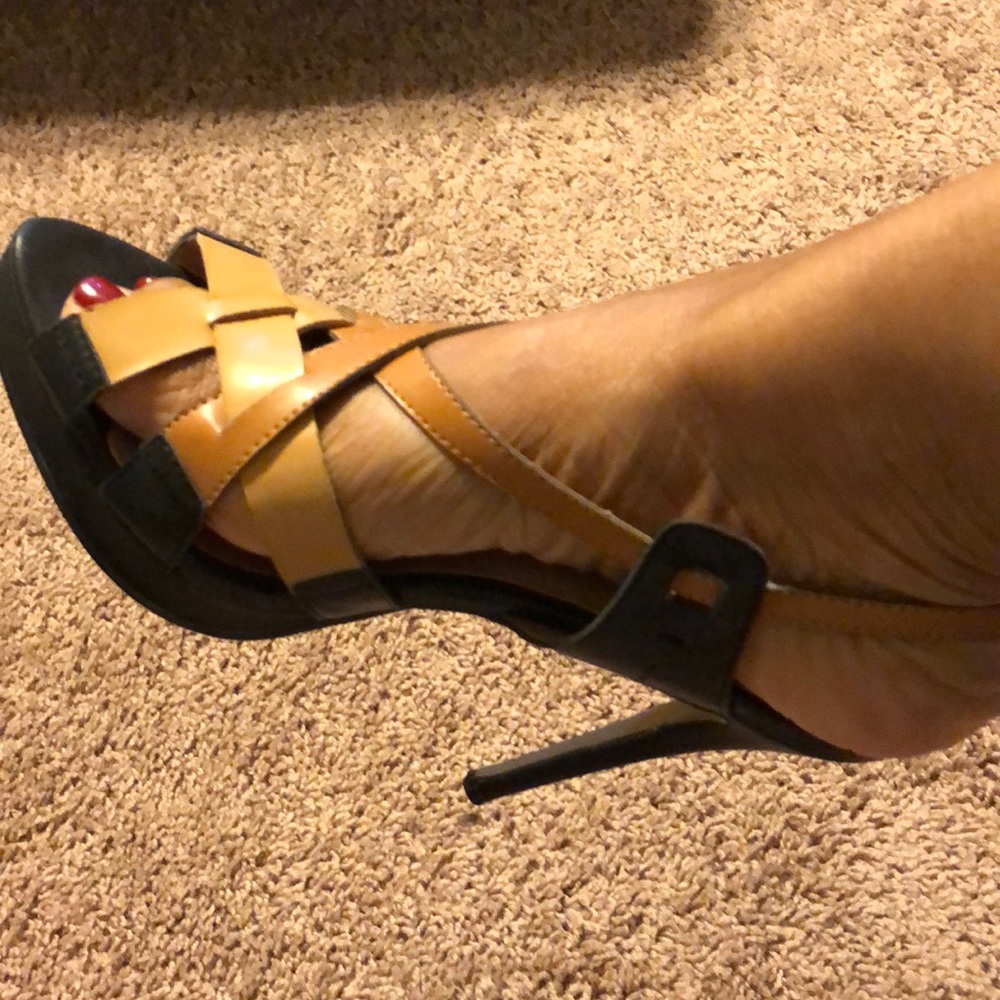 Just fab Woman’s heels